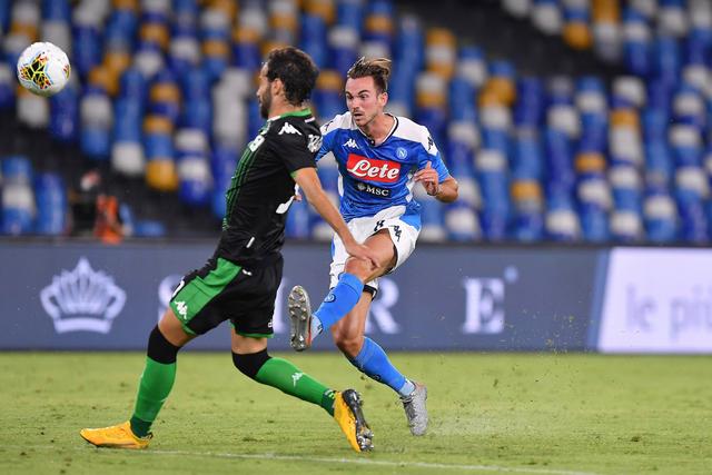 伊卡尔迪晒旺达视频：她闯入我家骚扰了我2小时