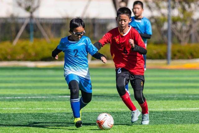 姆巴佩转会官宣15小时点赞85.9万 超梅西加盟巴黎