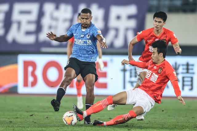 布伦森29分哈利伯顿34+9 尼克斯力克步行者2-0