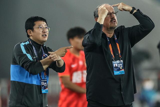 浓眉34+23字母哥29+21+11 湖人险胜雄鹿4连胜