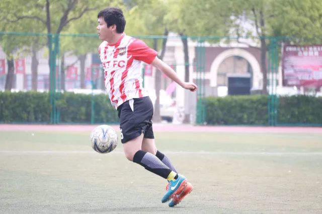 羽毛球亚锦赛：石宇奇王祉怡晋级决赛 国羽提前包揽女双冠亚军